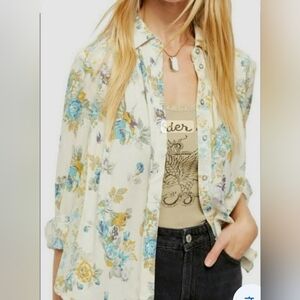 Floral Button-Up Blouse with Lace Trim